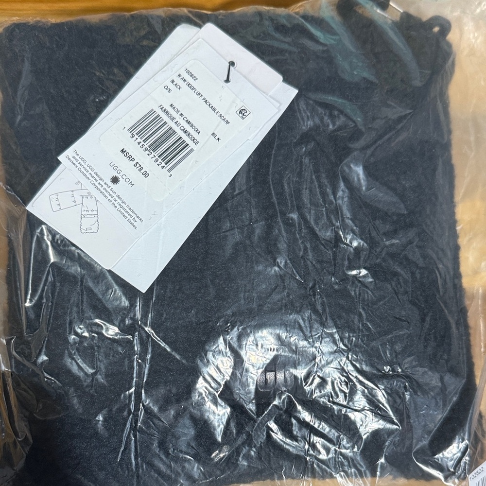 UGG FLUFF PACKABLE SCARF